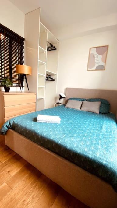 Appartement 2 Pieces A Quelques Minutes De Paris Le Pre-Saint-Gervais Luaran gambar