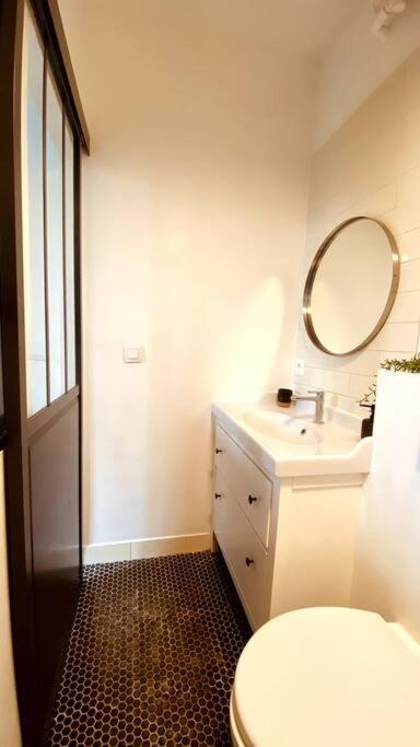 Appartement 2 Pieces A Quelques Minutes De Paris Le Pre-Saint-Gervais Luaran gambar