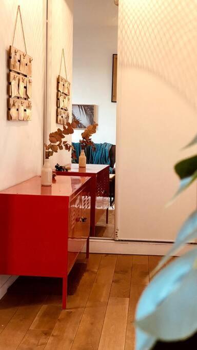 Appartement 2 Pieces A Quelques Minutes De Paris Le Pre-Saint-Gervais Luaran gambar